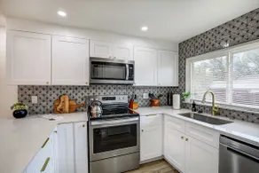 Stylish Allen Home near Watters Creek Village - Image 2
