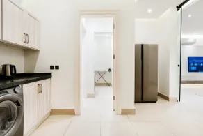 Three BR Spacious & Luxurious Flat in Hittin - Image 4