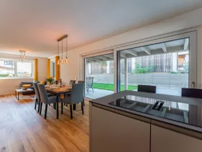 Very luxurious and spacious flat, in quiet street - Image 5