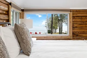 Skipping Rock Cottages: Ultimate Lakeside Retreat - Image 2