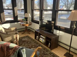 Downtown Hibbing, 3 bd, 1 bath home with garage - Image 3