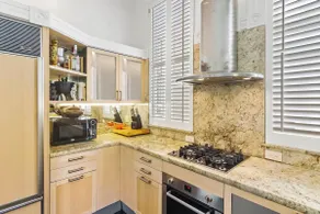 Pacific Heights Grand Victorian Top Floor Kitchen - Image 5