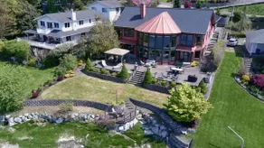 Private beach luxury home sleeps 12, Shelton, WA - Image 2