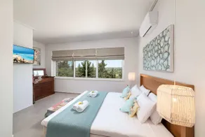 Villa Chrysallis with heated pool - Image 4