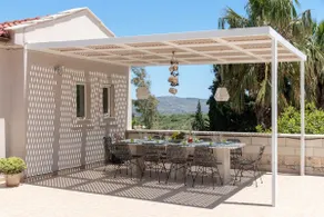 Villa Chrysallis with heated pool - Image 2