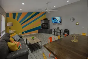 Spacious 6BR Home with Hot Tub, Hammocks and Firep - Image 2