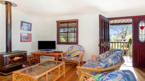 Sunnyside Cottage Quiet Cul De Sac Location - Image 3