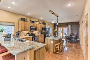 Spacious Lead Getaway w/ Private Hot Tub & Deck! - Image 4