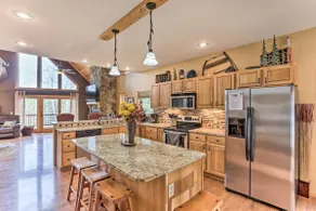 Spacious Lead Getaway w/ Private Hot Tub & Deck! - Image 2