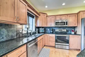 Hilltop Hideaway, Hot Tub & Boat Slip, 5 Acres - Image 3