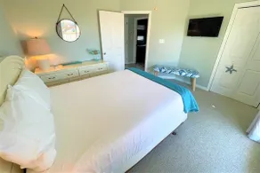 Oceanviews galore from this 3BR, 2.5BA beach house - Image 5