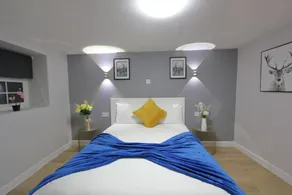 Oasis, Central Self Contained Flat by CozyNest - Image 5