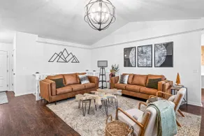 Casa Cliffside: Animal Friendly, Mountain Getaway w/ Private Balcony - Image 3