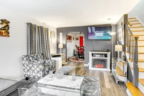 Newark Home w/ Deck & Fire Pit, 16 Mi to Nyc! - Image 2