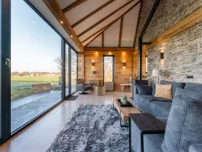 Unique villa with fantastic views, near the beach - Image 5