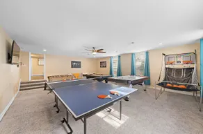Nr DT, Med Center, Midtown Sleeps 16 Game Room - Image 3