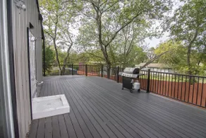 Blue Star Bungalow at Lake Whitney: Pet-Friendly Secluded Lake Retreat, Wrap Around Deck & Fire Pit - Image 3