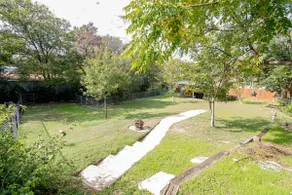 Blue Star Bungalow at Lake Whitney: Pet-Friendly Secluded Lake Retreat, Wrap Around Deck & Fire Pit - Image 4