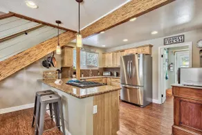 Dancing Bear Cabin - Pet Friendly Sleeps 4 Totally cute - Image 5