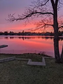 Farmer Lake Lodge: Ultimate Lakefront Escape - Image 2