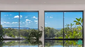 Splendour Hideaway - Luxury pool at Caves Beach - Image 3