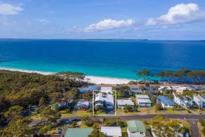 Hyamptons Beach House Hyams Beach - Image 2