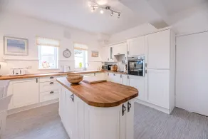 4 Ropers Court, Lavenham - Image 5
