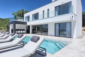 Villa Ultima with sea view, private pool, jacuzzi, gym and sauna - Image 2