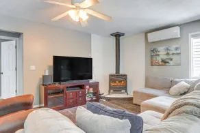 Private Hot Tub: Deer Lake Home w/ Dock Access! - Image 4