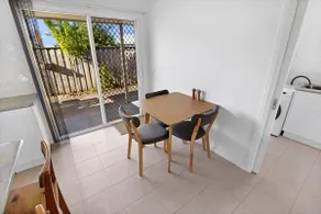 Sea Breeze - Lakeside 2BR near Koala Trails - Image 3