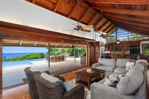Hale Joli: Historic Hawaiian Home w/Ocean Views, Lanai & BBQ Area - Image 3