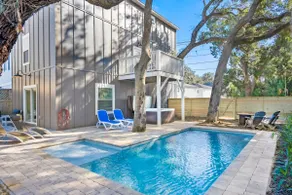 Downtown St Aug Home by Fountain of Youth Pool Spa by Beach Add Golf Cart - Image 2