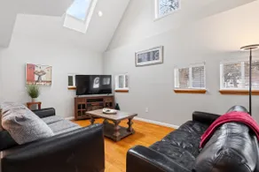 E. Rochester Darling - Sleeps 6! - Image 5