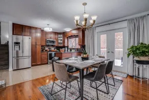 Wesley -Large 5bdrm 3 baths home, minutes to WEM! - Image 4