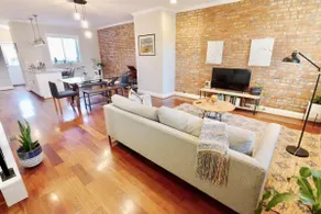 Pretty in Petworth-walkable to Metro & Restaurants - Image 2