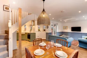 2 Bed in Woodbridge oc-zep - Image 3