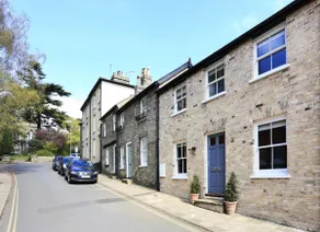 2 Bed in Woodbridge oc-zep - Image 2