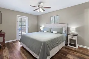 Quiet Getaway, Travis' Place! Affordable Location - Image 4