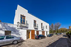 Casa Xanadu Carmona - Stylish villa with rooftop terrace and stunning views of Parador - Image 2