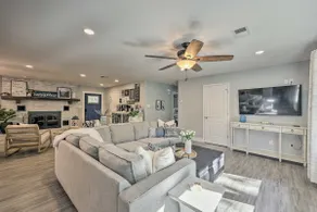 Updated Royal Retreat on 5 Acres: 'Hidden Creek' - Image 4