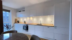 Close To Water- Free Parking - 2 Bedrooms - Image 4