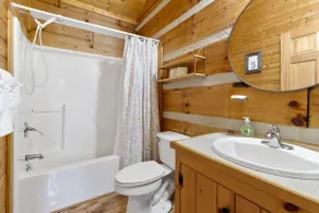 Parkway Lodge w/ Jacuzzi and Views-Cabin 11 - Image 4