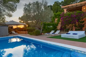 Villa in San Rafael Ibiza Sleeps 12 - Image 3