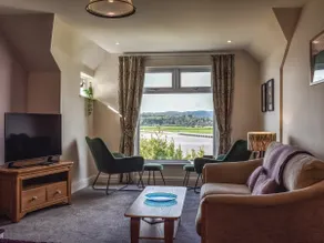 Ted's Place - Image 5