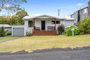Seahorse - 4BR home moments to Hyams Beach - Image 5