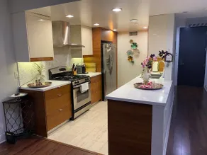 Glendale Americana 2 Bedroom 2 Bathroom Condo - Image 3