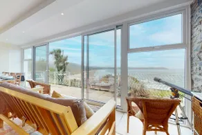 Superb Panoramic Sea Views Sleeps 10 Pet Friendly - Image 5