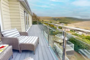 Superb Panoramic Sea Views Sleeps 10 Pet Friendly - Image 4