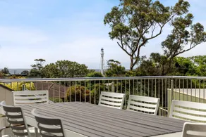 Lighthouse Views, McCrae - Image 2