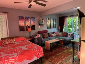 Indoor-Outdoor living for three - Image 5